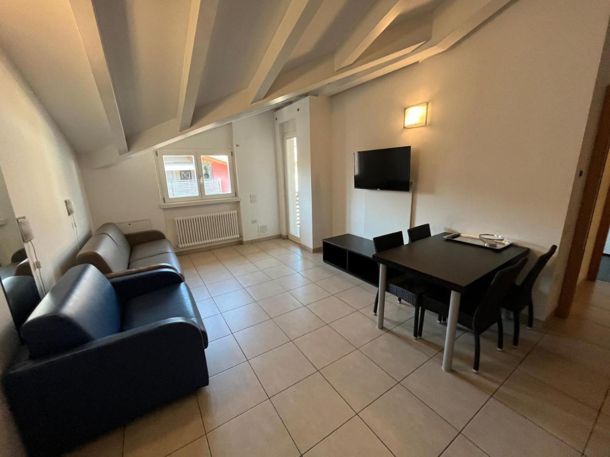 4 Limoni Apartment Resort Riva del Garda Exterior photo