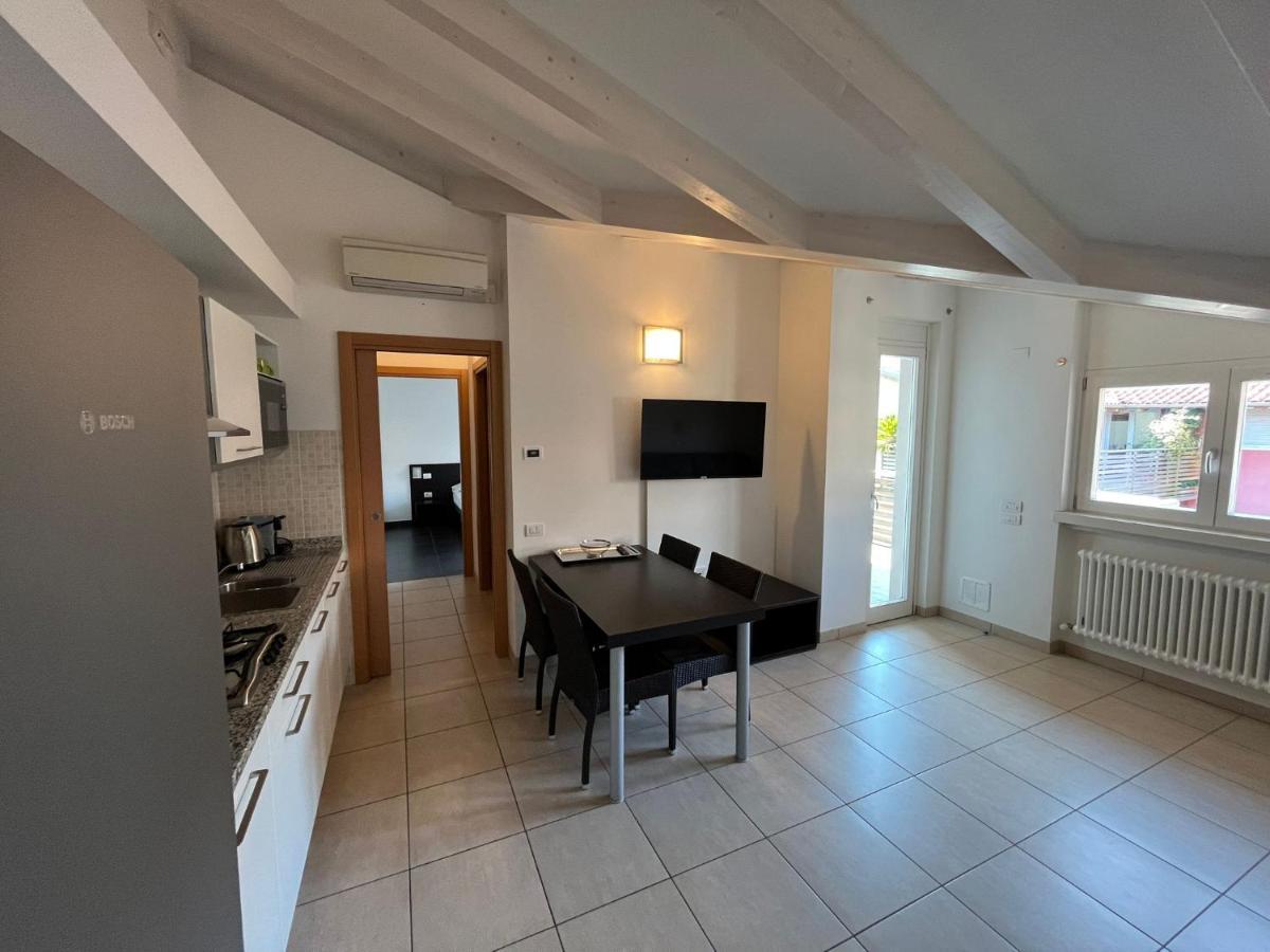 4 Limoni Apartment Resort Riva del Garda Exterior photo