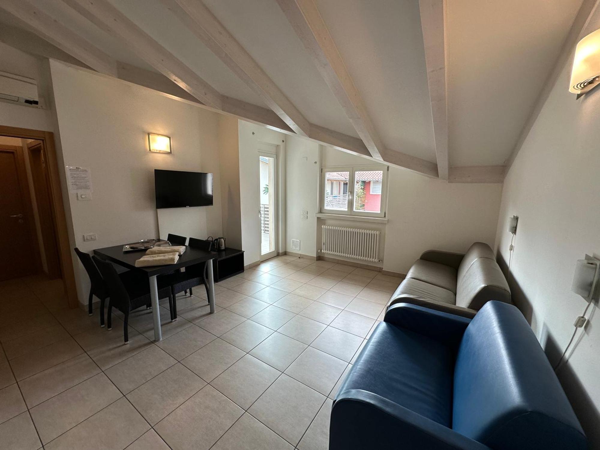 4 Limoni Apartment Resort Riva del Garda Exterior photo